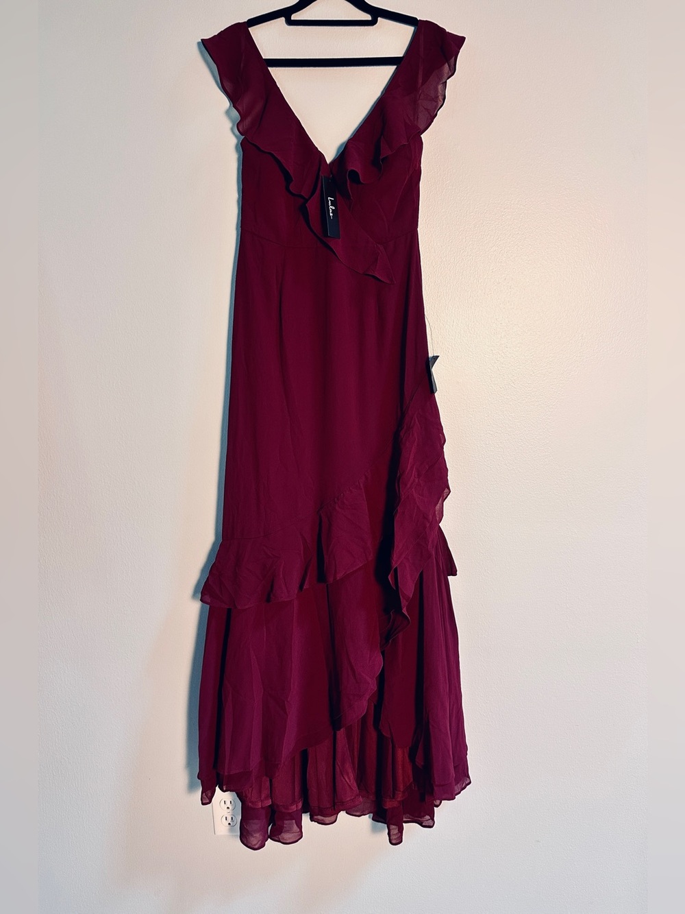 Lulu's Charming Event Burgundy Asymmetrical Ruffled Maxi Dress Small Wedding NWT - Picture 4 of 12